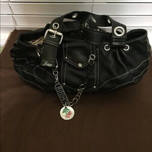 Juicy Couture Black leather Purse. Great Condition